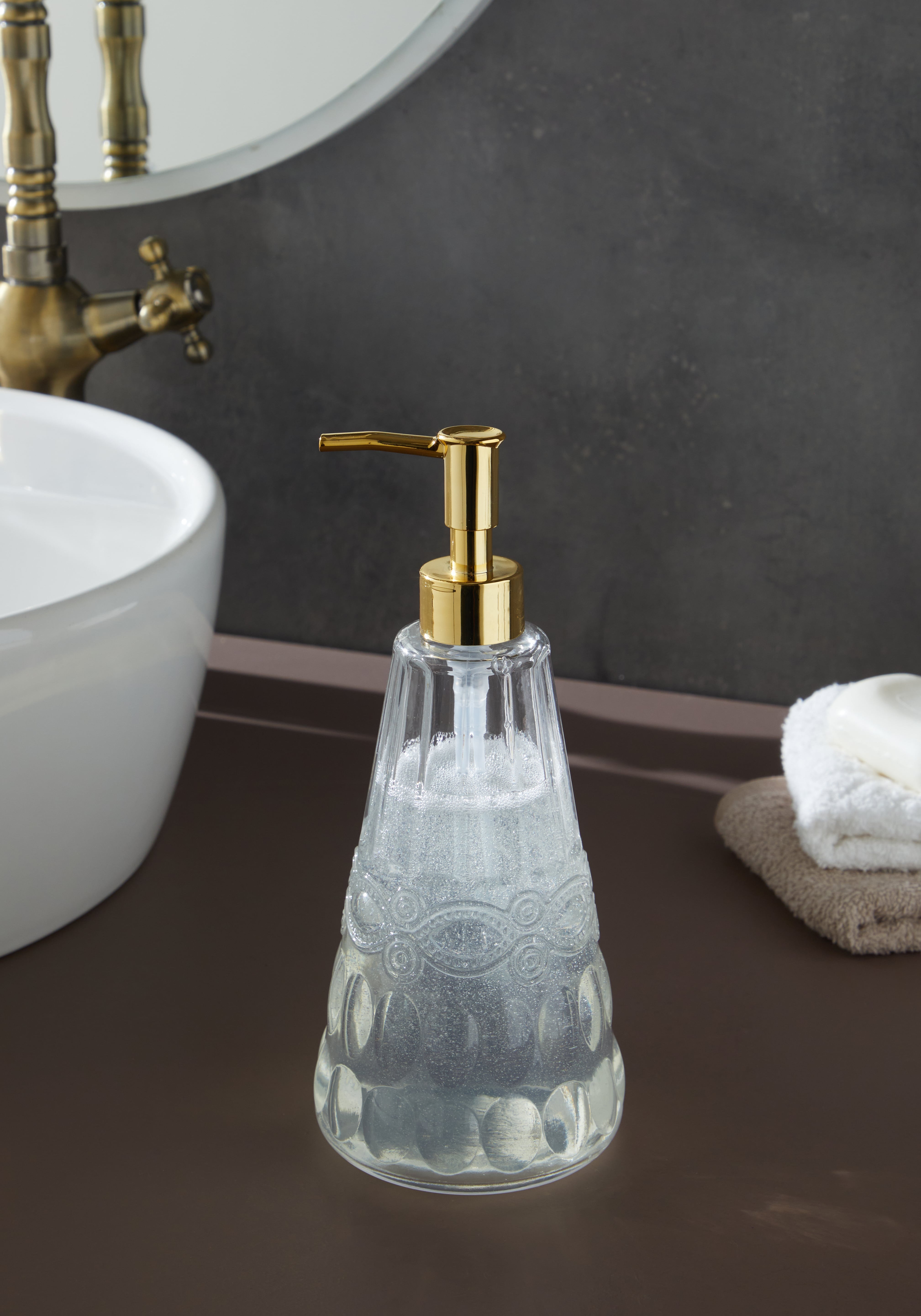 Glamis İdil Model Sıvı Sabunluk, modern tasarımı ve el yapımı cam detayıyla banyo tezgahında şık bir görünüm sunuyor.